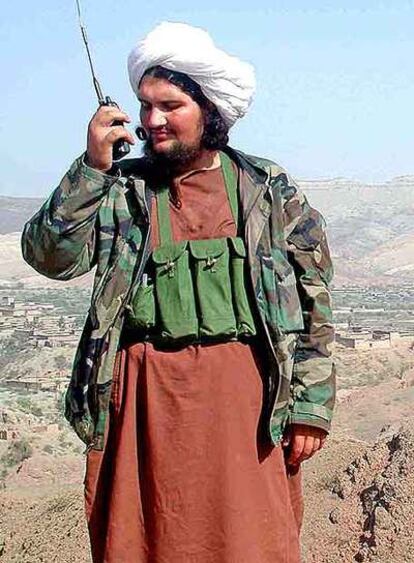 Amir Baitulá, fotografiado en octubre de 2004 en una zona próxima a la frontera con Afganistán.