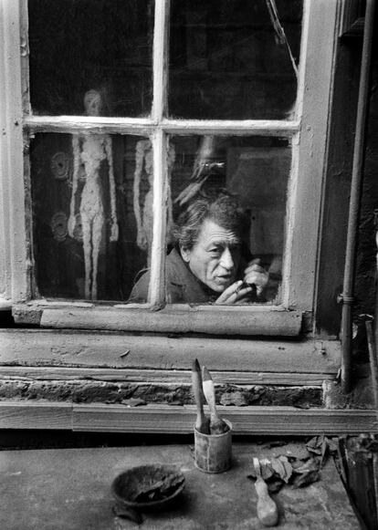 Extraordinario retrato del artista Alberto Giacometti, realizado en París (1960).