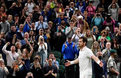 Murray celebra su triunfo contra Otte en la Centre Court de Wimbledon.