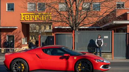 Un Ferrari en la planta de Maranello, en Italia.