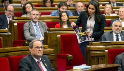 Inés Arrimadas en una nova acció de Ciutadans al Parlament, aquest dimecres.