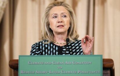 Hillary Clinton anuncia el acuerdo internacional para reducir la emisión de gases distintos al CO2.