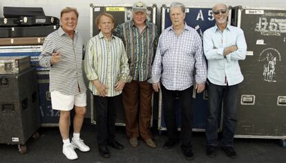 Bruce Johnston, Al Jardine, Mike Love, Brian Wilson and David Marks, el 18 de abril