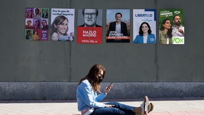 Carteles electorales de los candidatos a la presidencia de la comunidad de Madrid.