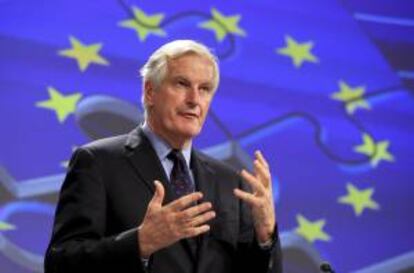 El comisario europeo de Mercado Interior, Michel Barnier, presenta en Bruselas la Segunda Acta del Mercado Único, que establece una docena de prioridades para mejorar la competitividad de la Unión Europea. EFE/Archivo