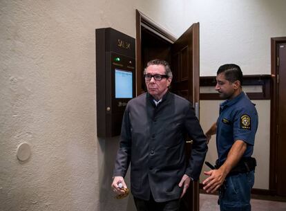 Jean-Claude Arnault, el 24 de septiembre en Estocolmo tras una sesión del juicio en el que fue condenado por violación.