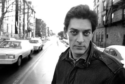 El escritor estadounidense Paul Auster en Brooklyn, el 8 de enero de 1988. 