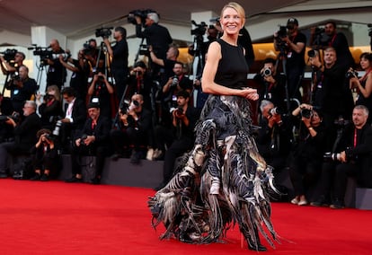 La actriz Cate Blanchett posa en la alfombra roja a su llegada a la proyección de 'Father Mother Sister Brother' en la 82ª edición del Festival Internacional de Cine de Venecia, el 31 de agosto de 2025.
