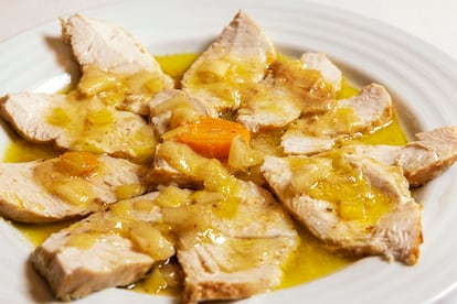 Escabeche de solomillo de pavo, del Bar Yagüe, en Bernardos (Segovia). 