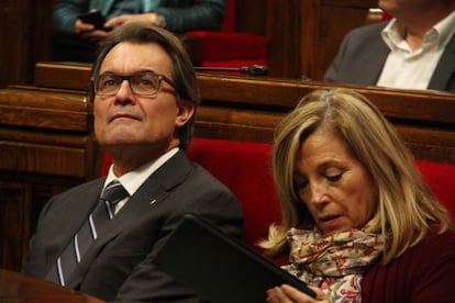 Artur Mas y Joana Ortega, en el Parlamento Catalán, la semana pasada.