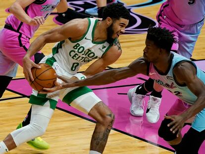 Tatum y Butler, en el Miami-Boston disputado el 6 de enero.