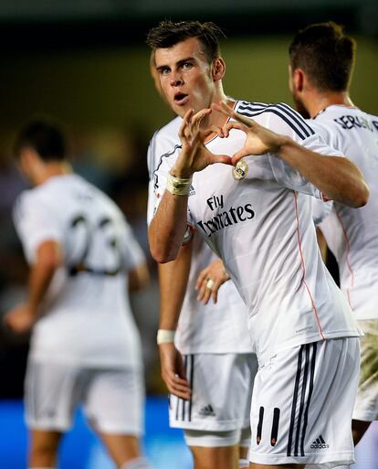 Bale celebra su primer gol como madridista.