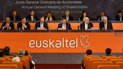 Junta general de accionistas de Euskaltel celebrada en junio pasado.  