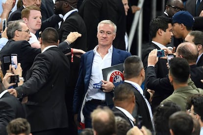 Deschamps, tras recoger la medalla de subcampeón.