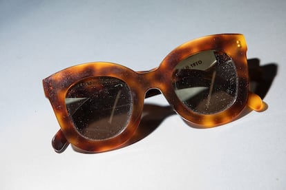 Gafas de sol Celine de Joan Didion subastadas por Stair Galleries en Hudson, Nueva York, el 18 de octubre de 2022.