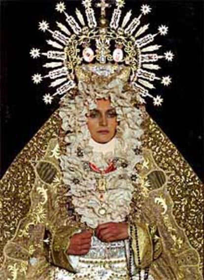 Una propuesta del diseñador Arkadius para primavera-verano 2002.