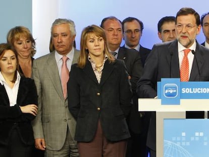 Rajoy, Camps y otros miembros del PP en una comparecencia sobre 'Gürtel' en 2009.