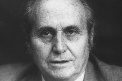 Anselmo López.