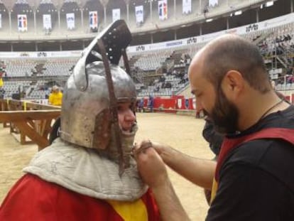 Neus Ortiz, preparándose para combatir en la Batalla de las Naciones en la Monumental