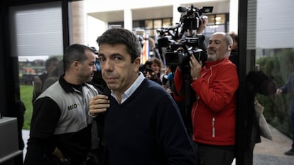 El presidente de la Generalitat valenciana, Carlos Mazón, a su llegada a una reunión del Cecopi.