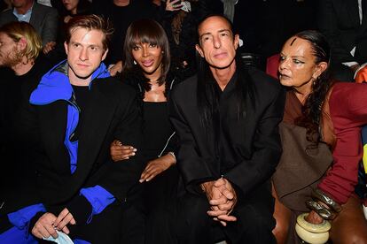 Daniel Lee, Naomi Campbell, Rick Owens, and Michèle Lamy en el ‘front row’.