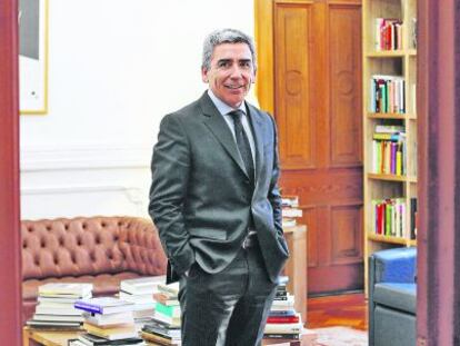 Carlos Pe&ntilde;a, analista chileno.