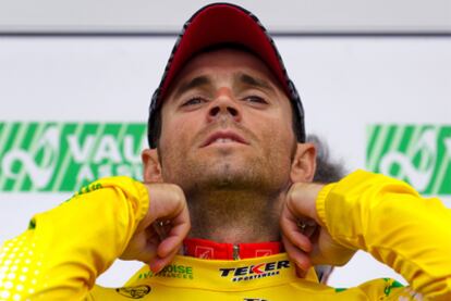 Valverde, en el podio después de vencer en la Vuelta a Romandía.