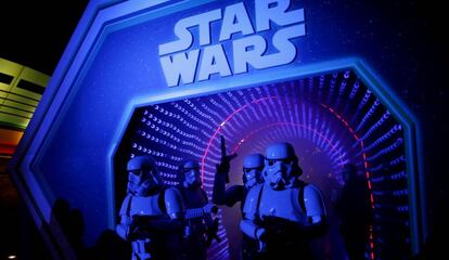 Soldados imperiales en un espectáculo en Disneyland París