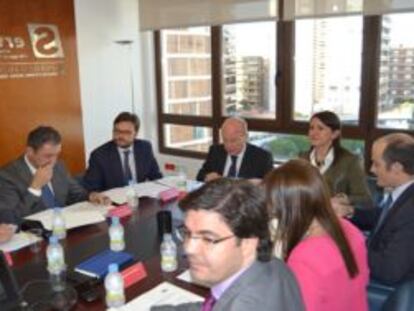 Reunión del Consejo de la Formación Profesional presidido por la consejera de Educación.