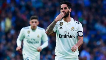 Isco celebra uno de sus goles ante el Melilla.