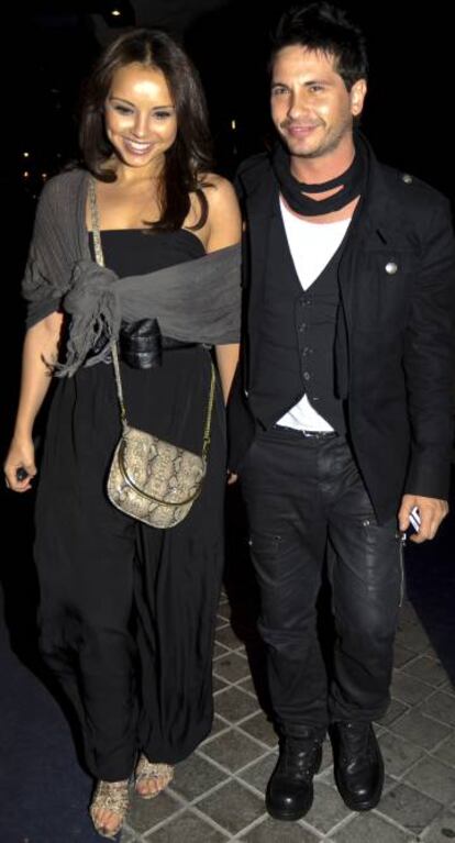 Chenoa y David de María por las calles de Madrid en 2010.