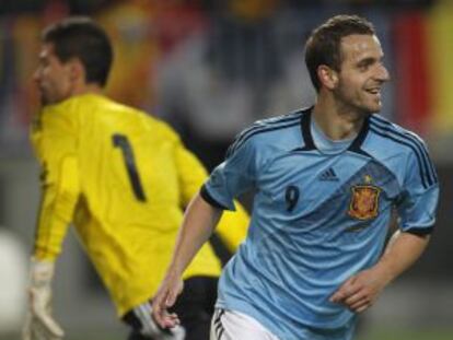 Soldado celebra un gol contra Venezuela.
