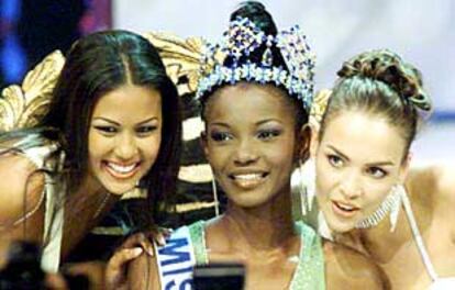 La nigeriana Agbani Darego fue proclamada anoche Miss Mundo 2001.