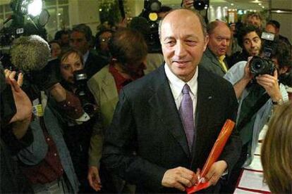 Laurent Fabius, a su llegada al Consejo Nacional del Partido Socialista en París.