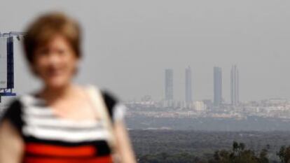 Nube de polvo africano sobre Madrid en una foto realizada desde Las Rozas. 