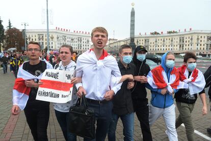 Estudiantes de Bielorrusia, en solidaridad con los prisioneros políticos, esta semana, en Minsk.