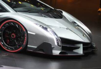 El Lamborghini Veneno es presentado en la víspera del primer día de prensa de la 83 edición del Salón Internacional del Automóvil de Ginebra.
