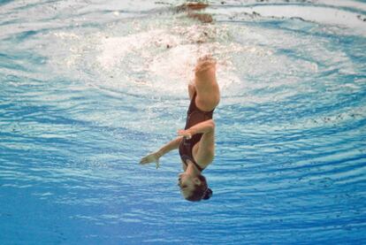 An underwater camera captures Fuentes during her medal-winning performance.