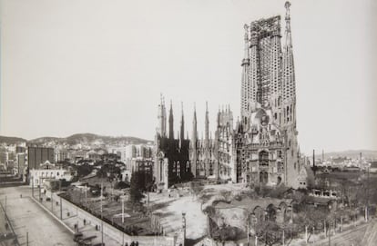 Estado de las obras de la Sagrada Familia a la muerte de Gaudí, en 1928.