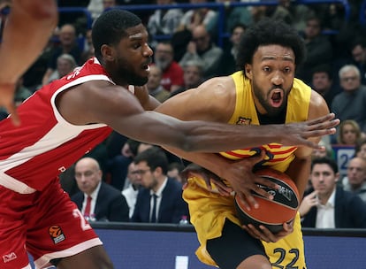 Poythress (i) y Jabari Parker (d), durante el encuentro entre el Milán y el Barcelona.