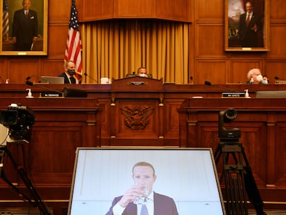El fundador de Facebook, Mark Zuckerberg, comparece ante el subcomité contra el monopolio del Congreso de EEUU el pasado miércoles. La sesión fue virtual debido a la pandemia.