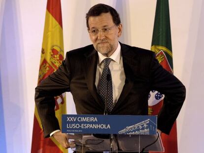 El presidente del Gobierno, Mariano Rajoy en la cumbre España-Portugal de Oporto.