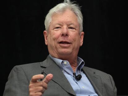 Richard Thaler en la Universidad de Chicago tras saber que hab&iacute;a sido galardonado con el Nobel de Econom&iacute;a.