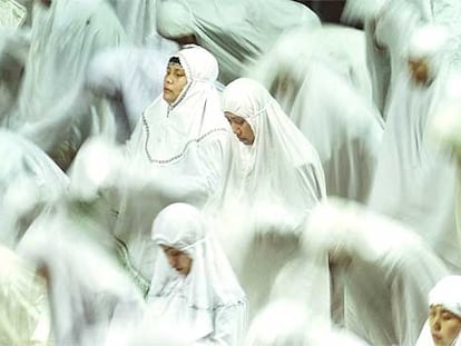 Mujeres musulmanas de Indonesia, durante el Ramadán.