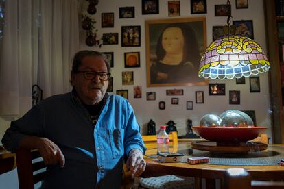 Paco Ignacio Taibo II, en la sala de su casa, en Ciudad de México.