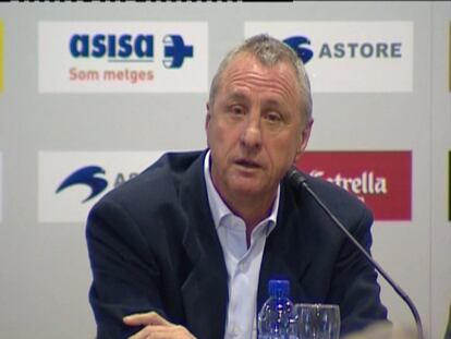 Cruyff: "España puede ganar y la mitad son de aquí"
