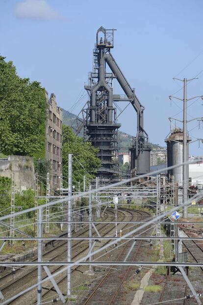 La puesta en marcha de un plan de trabajo pactado entre la empresa y los trabajadores de la ACB de Sestao (Bizkaia) podría permitir la reapertura de la fábrica.