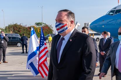 El secretario de Estado de EE UU, Mike Pompeo, el miércoles a su llegada al aeropuerto de Tel Aviv.