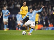 Rayan Cherki celebra su gol ante el Dortmund.