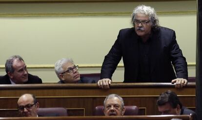 Joan Tardà promet acatar la Constitució al Congrés.